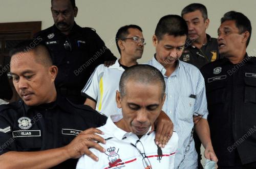PG02_07102013_INDON_GANTUNG