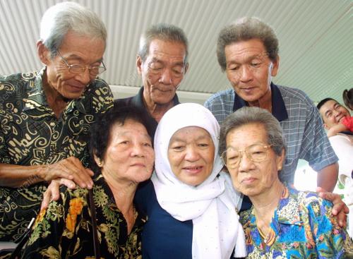 AISHAH_KELUARGA