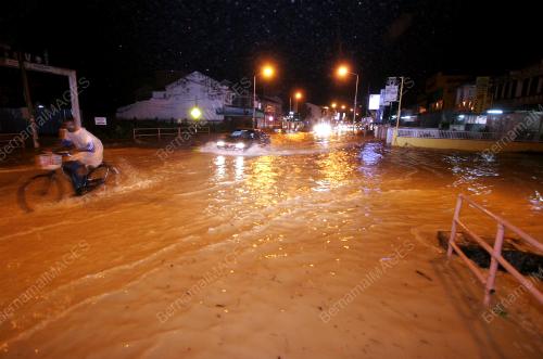 BANJIR KILAT