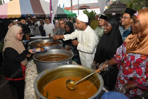 DATUK SERI DR ZAMBRY ABD KADIR