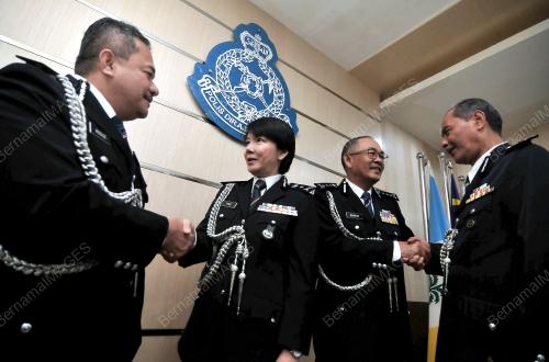 PG02_09122016_BERSALAMAN