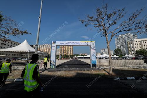 PROJEK LRT LALUAN MUTIARA