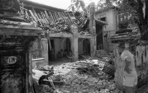 PG02_11032015_RUMAH_ROBOH