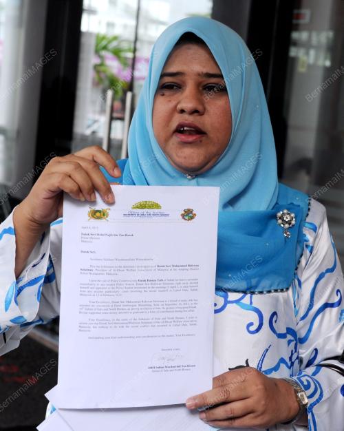 PG02_11042013_NUR_RINA_ABDULLAH