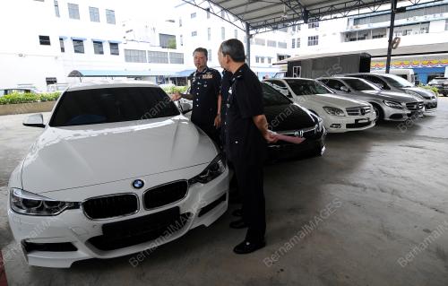PG02_11052017_KERETA_BN201710053093