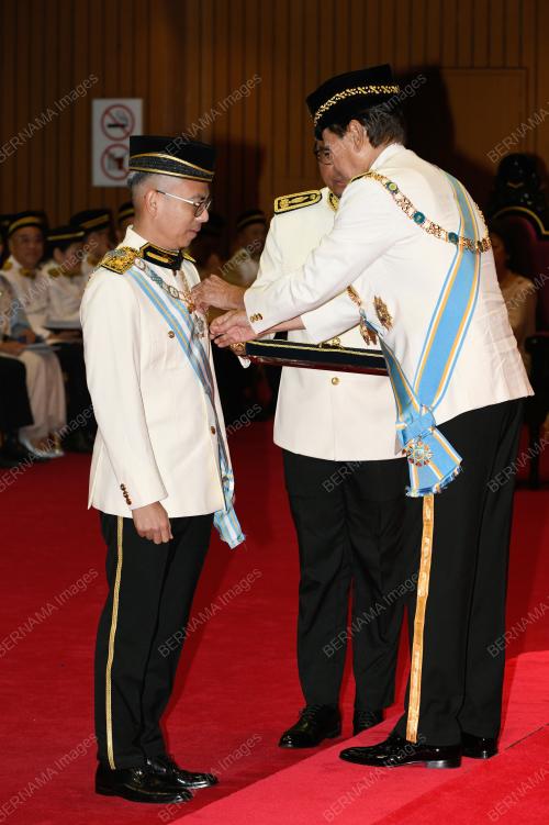 DATUK SERI FAHMI FADZIL