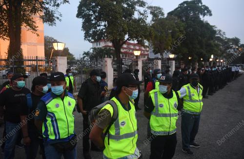 KAWALAN POLIS