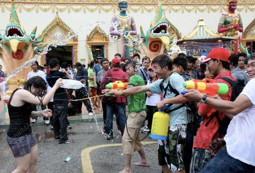 PESTA SONGKRAN