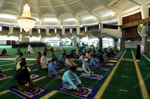 SOLAT AIDILFITRI