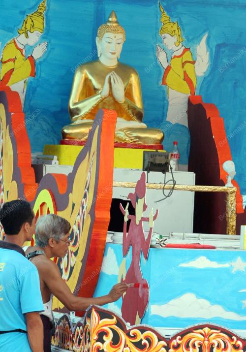 PERSIAPAN HARI WESAK