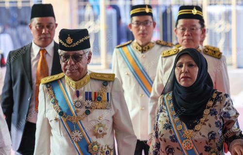TUN AHMAD FUZI ABDUL RAZAK