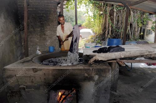 PG02_15092016_DOBI_TRADISIONAL