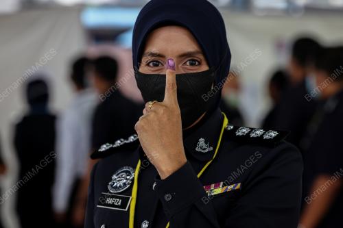 UNDI AWAL PRU15