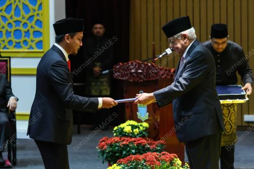 TUN AHMAD FUZI ABDUL RAZAK
