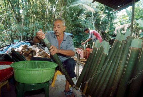 PG02_17022016_LEMANG_PAK_YAH