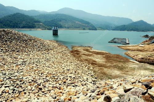PG02_17032016_EMPANGAN_SUSUT