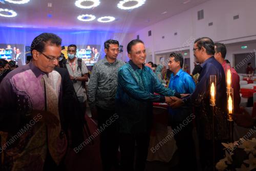 DATUK SERI REEZAL MERICAN NAINA MERICAN