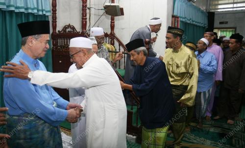 TUN ABDULLAH AHMAD BADAWI