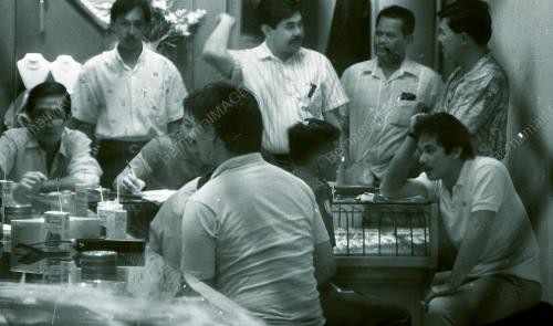 ROMPAKAN KEDAI EMAS JALAN PINANG