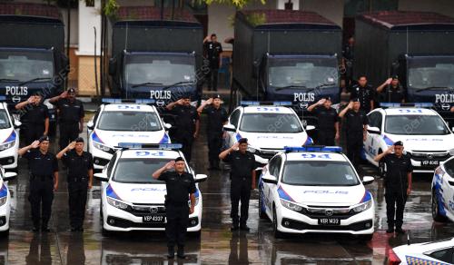 KERETA PERONDA POLIS BAHARU
