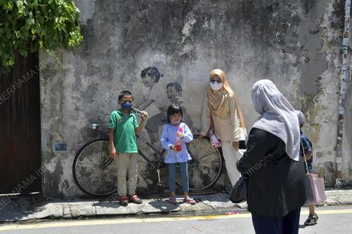 PENGUNJUNG DI PULAU PINANG