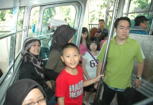 BUKIT BENDERA