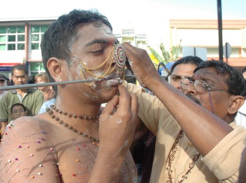 PG02_20012011_CUCUK_KAVADI