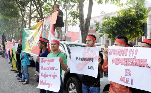 PG02_20032015_BANTAHAN