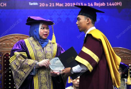 PG02_20032019_ANUGERAH_BN201903193905