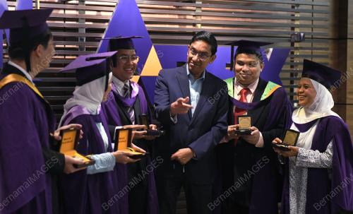 USM_CEMERLANG