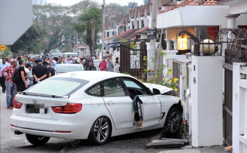 PG02_21022017_KERETA_TEMBAK