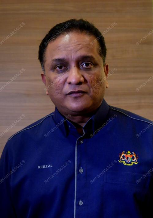 DATUK SERI REEZAL MERICAN NAINA MERICAN
