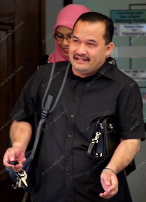 PG02_22022011_MAHKAMAH_HAKIM