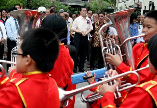 DATUK SERI ONG TEE KEAT