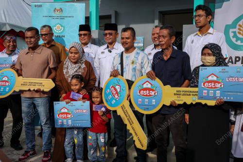 DATUK DR MOHD NA'IM MOKHTAR