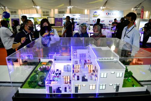 DATUK SERI REEZAL MERICAN NAINA MERICAN