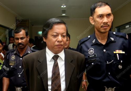 PG02_24012011_MAHKAMAH_DAKWA