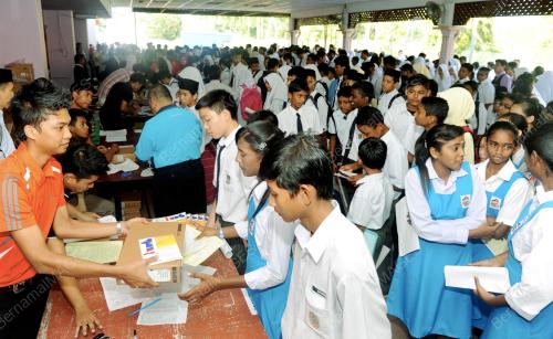 PG02_24022012_PELAJAR_KOMPUTER