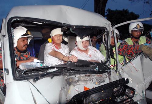 KEMALANGAN VAN SEKOLAH