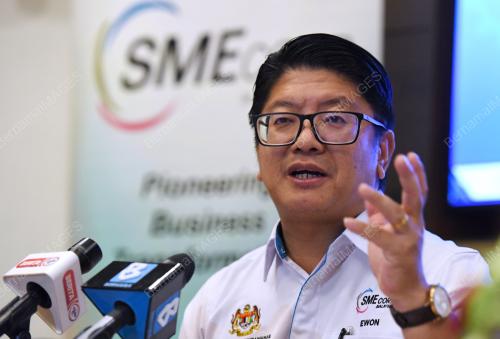 DATUK EWON BENEDICK