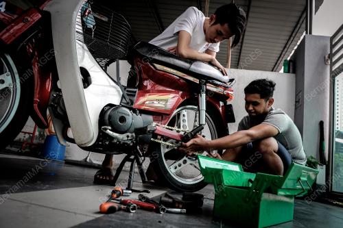 PEKERJA KILANG_KLUSTER BAYAN