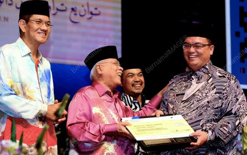 PG02_26112016_MASJID_TERBAIK