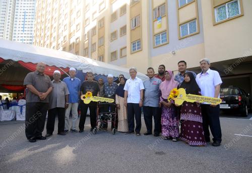PG02_26112019_BERGAMBAR_BN201911258826