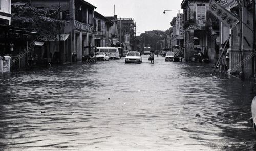 BANJIR KILAT