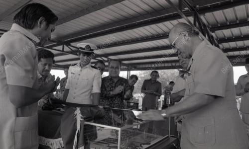 DR AWANG HASSAN