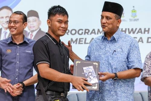 PROGRAM UKHWAH MADANI