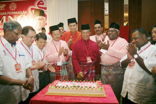 TAN SRI MUHYIDDIN YASSIN