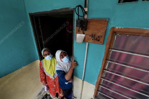 IBU TUNGGAL CACAT PENGLIHATAN