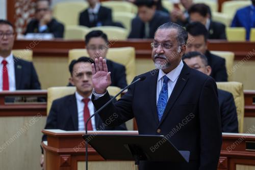MAJLIS ANGKAT SUMPAH ADUN
