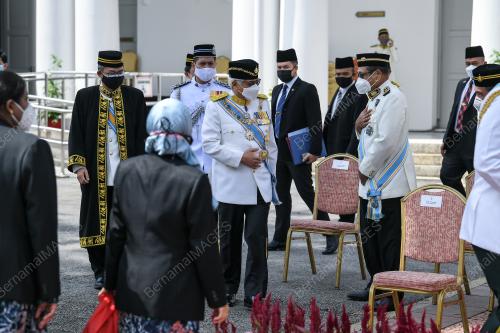 TUN AHMAD FUZI ABDUL RAZAK